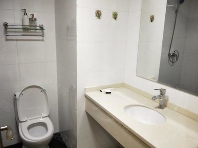 太湖新村精裝獨衛(wèi)，便捷生活觸手可及